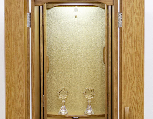 Soka Gakkai Furniture-style Buddhist Altar "Respe" Manually-operated Cabinet Door Available in 2 Colors